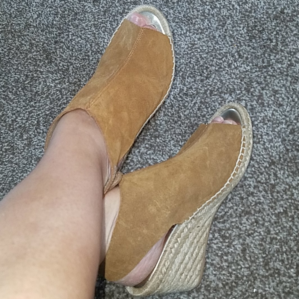 Beautiful made in Spain suede espadrille wedges